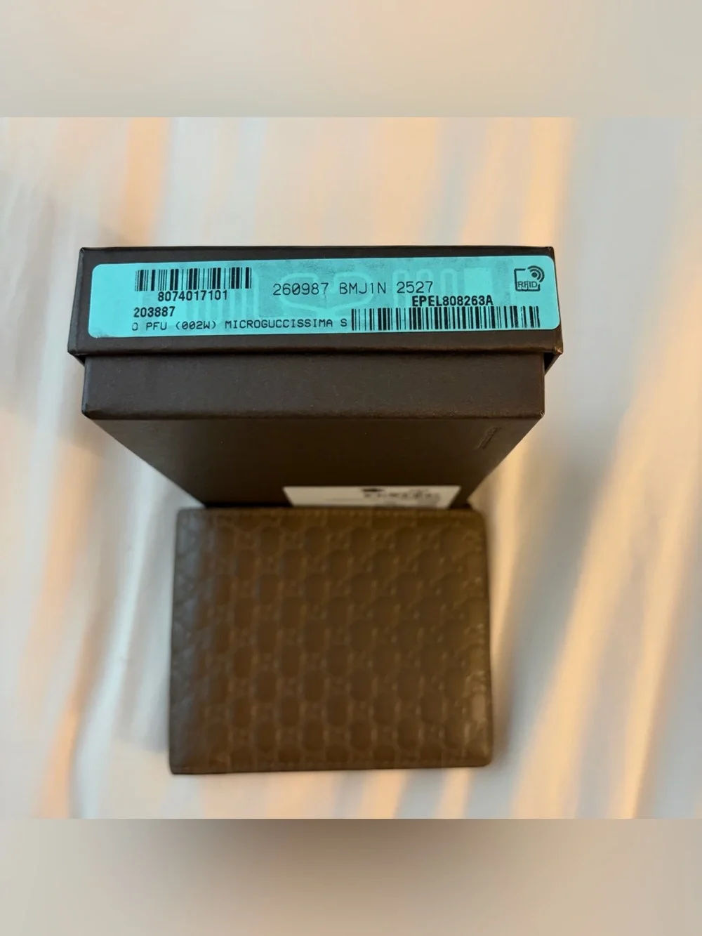 VINTAGE Gucci Men's Microguccissima Brown Leather Bifold Wallet Made In Italy.